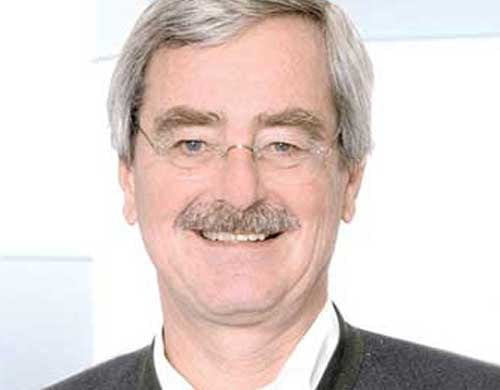 Prof. Dr. med.<br /> Thomas Neuhann